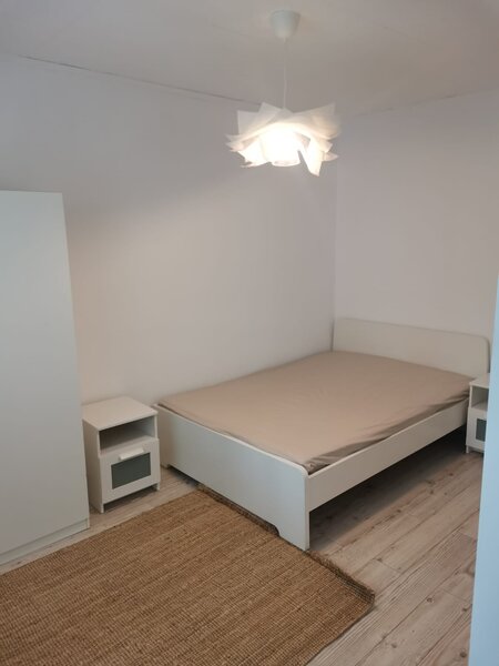 Titan, 3 minute metrou si parc IOR, stradal pe Nicolae Grigorescu,