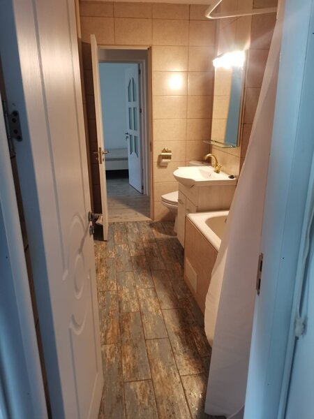 Titan, 3 minute metrou si parc IOR, stradal pe Nicolae Grigorescu,